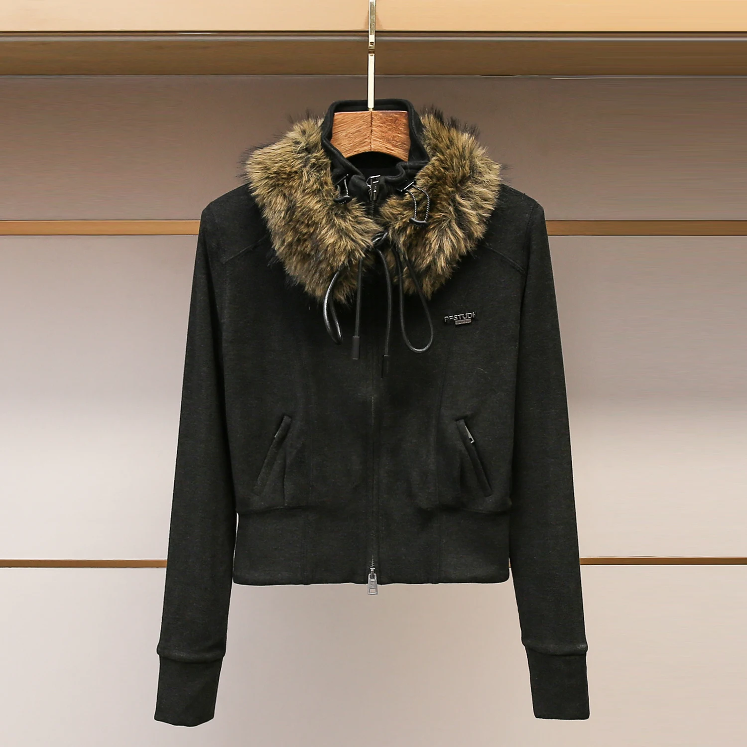 Eco-Friendly ort Outerwear Women's Coat with Fur Collar Aosphere Sensation High Waist Sle Zipper Closure
Eco-Friendly ort Outerwear Women's Coat with Fur Collar Aosphere Sensation High Waist Sle Zipper Closure