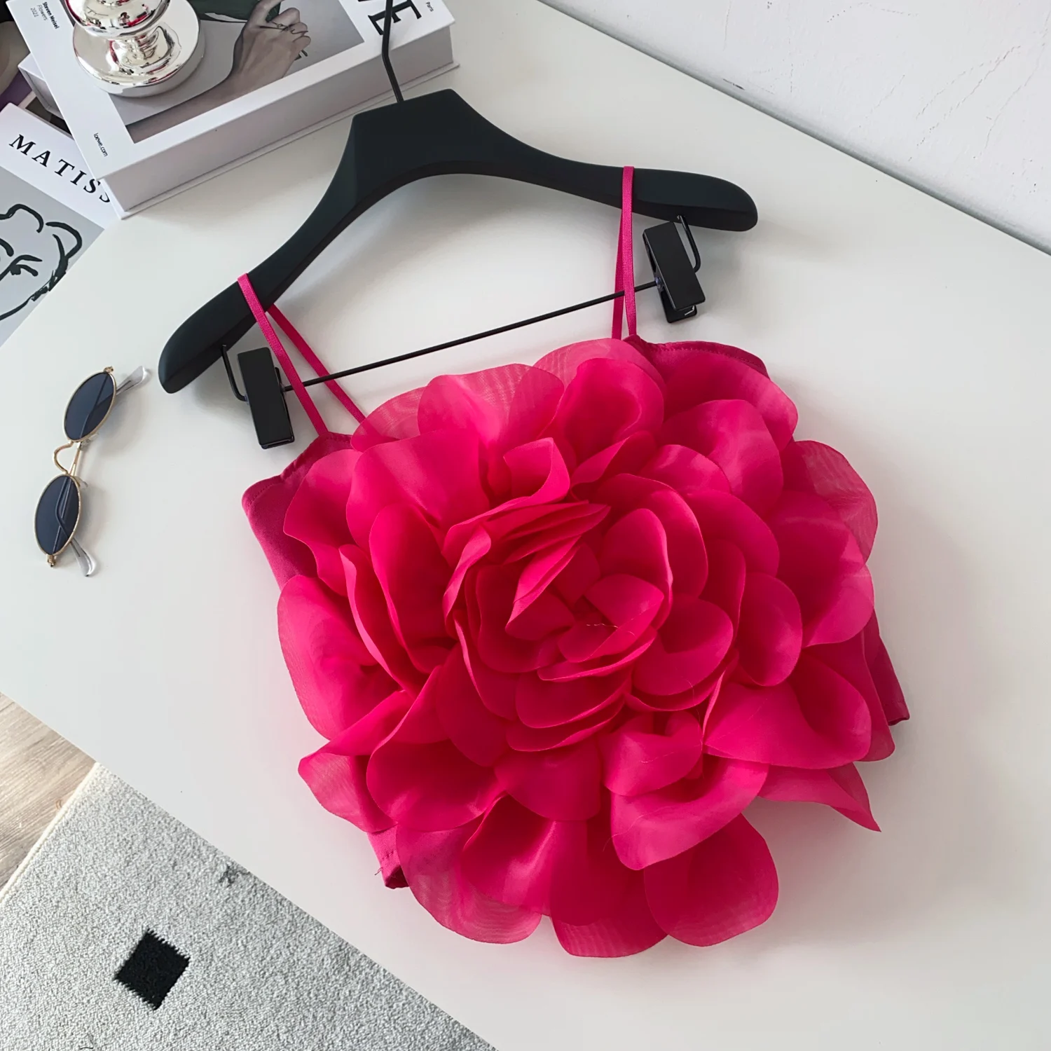 Sexy Three-dimensional sweet Vintage Corset Bustier Korean Camis Chic Crop Top Summer Women Party Sling Top Y2k
Sexy Three-dimensional sweet Vintage Corset Bustier Korean Camis Chic Crop Top Summer Women Party Sling Top Y2k