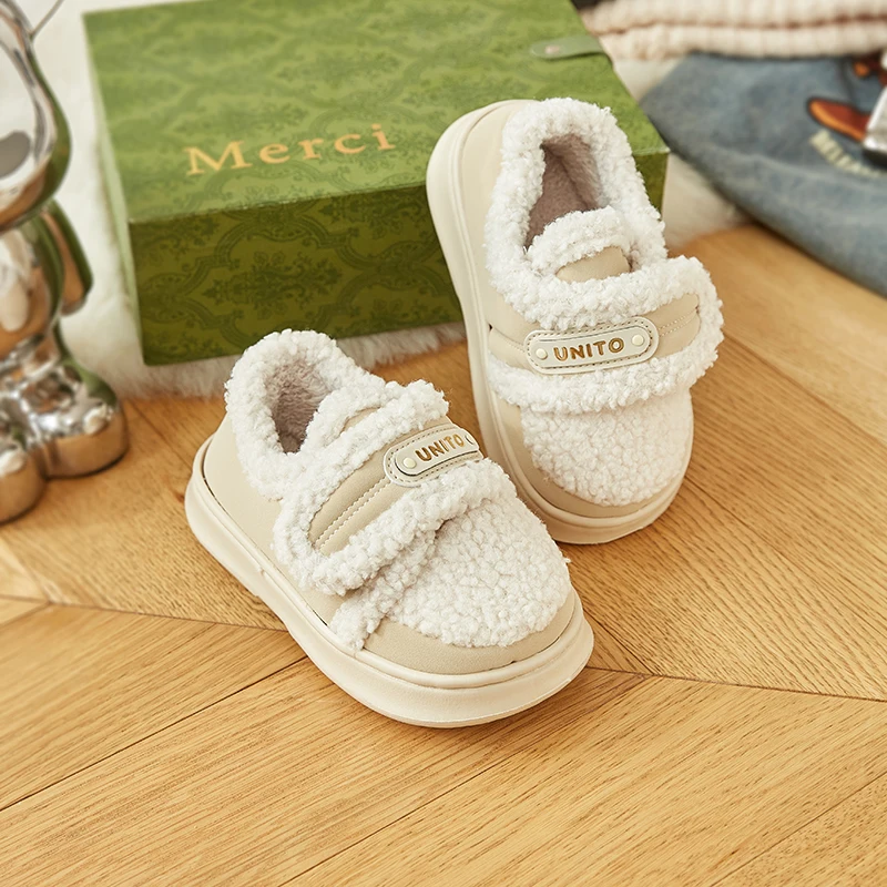 kids Velcro fleece-lined shoes 2025 Winter New model Versatile thick-soled Anti-slip Keep warm Children Sneakers
kids Velcro fleece-lined shoes 2025 Winter New model Versatile thick-soled Anti-slip Keep warm Children Sneakers