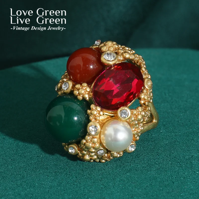 Vintage Jewelry Green Stone Flower Ring Pearl Decoration For Woman Elegant Charms Antique Gold Color 2025 New Luxury Designer
Vintage Jewelry Green Stone Flower Ring Pearl Decoration For Woman Elegant Charms Antique Gold Color 2025 New Luxury Designer