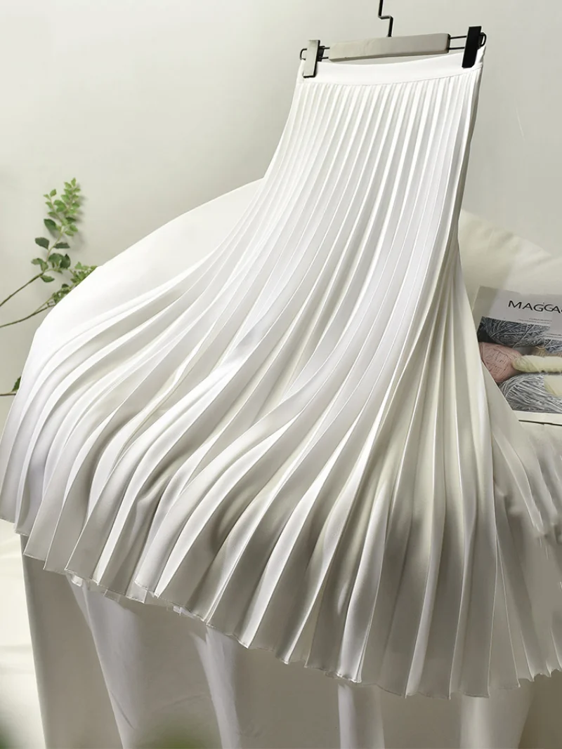 2023 autumn Brand Designer Women Spring Autumn Elegant Chic Solid Pleated Skirt High Waist Luxury Fashion With Elastic Female
2023 autumn Brand Designer Women Spring Autumn Elegant Chic Solid Pleated Skirt High Waist Luxury Fashion With Elastic Female
