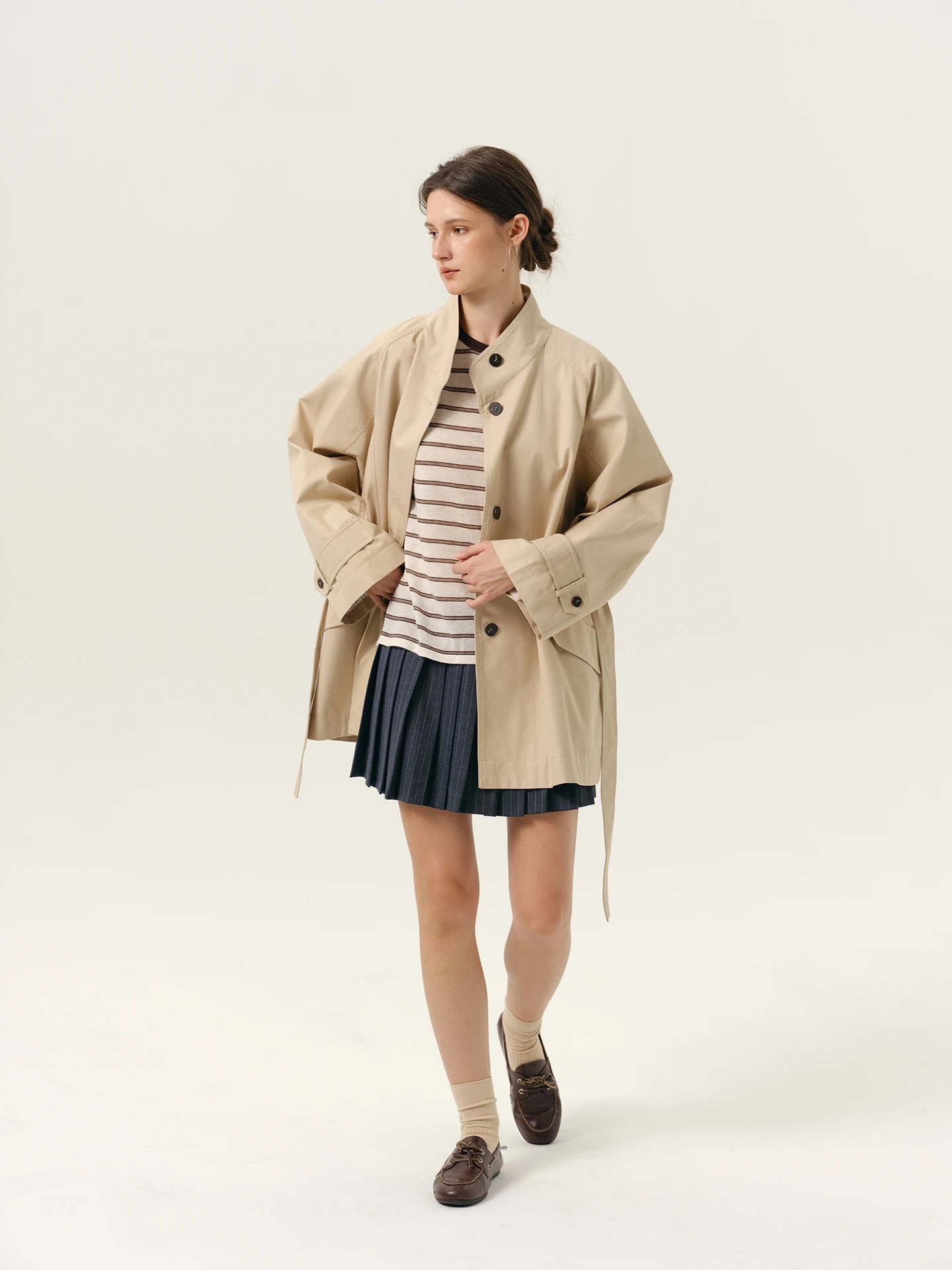 Nancylili Spring New Women's Long Coat Collar Jacket Khaki Single Button Loose Outerwear Casual Style Cotton 100% Windbreaker
Nancylili Spring New Women's Long Coat Collar Jacket Khaki Single Button Loose Outerwear Casual Style Cotton 100% Windbreaker