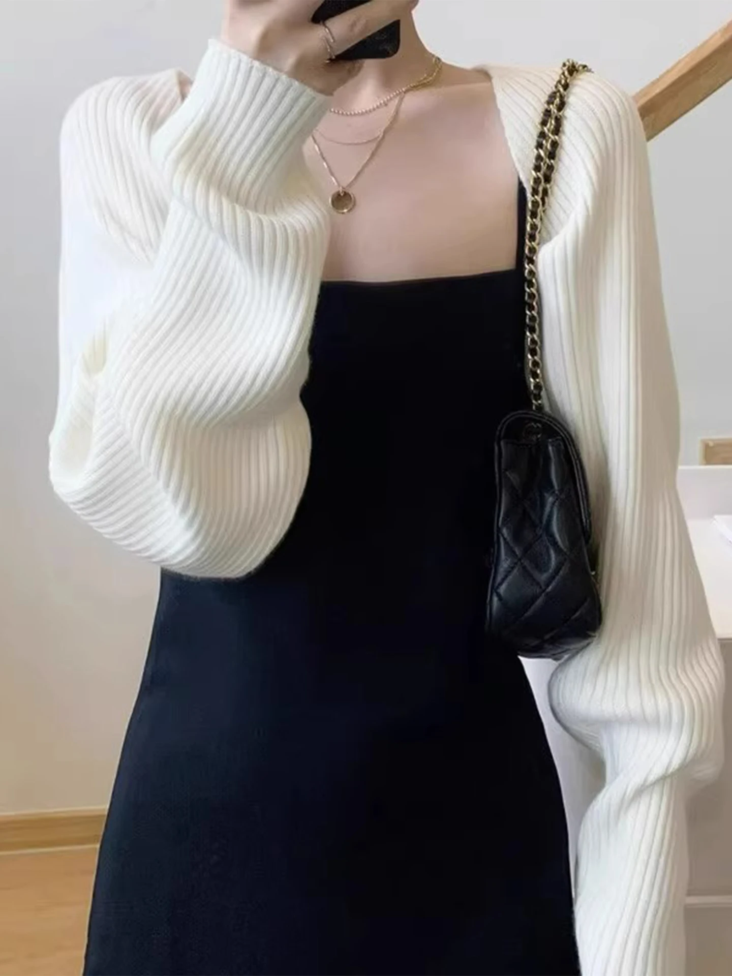 Spring Autumn White Knitted Sweater Coat Women's Shawl Small Shoulder Outerwear Thin Cardigan Sweet Style Medium Softness
Spring Autumn White Knitted Sweater Coat Women's Shawl Small Shoulder Outerwear Thin Cardigan Sweet Style Medium Softness