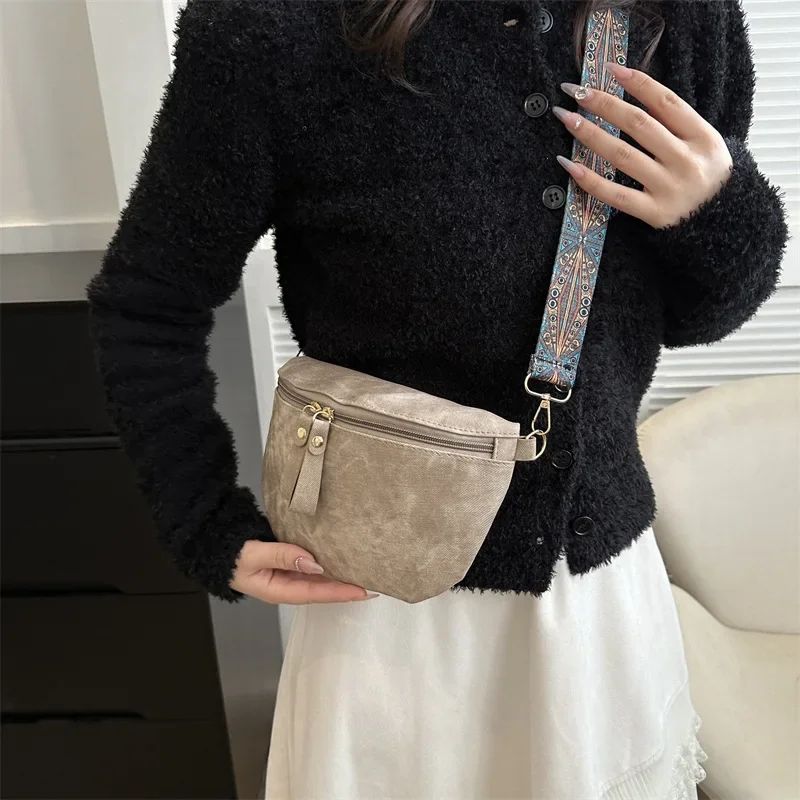 Fashionable Solid-color Crossbody Bag, Women's PU Leather Waist Bag, Wide Fashionable Waist Bag and Shoulder Bag
Fashionable Solid-color Crossbody Bag, Women's PU Leather Waist Bag, Wide Fashionable Waist Bag and Shoulder Bag