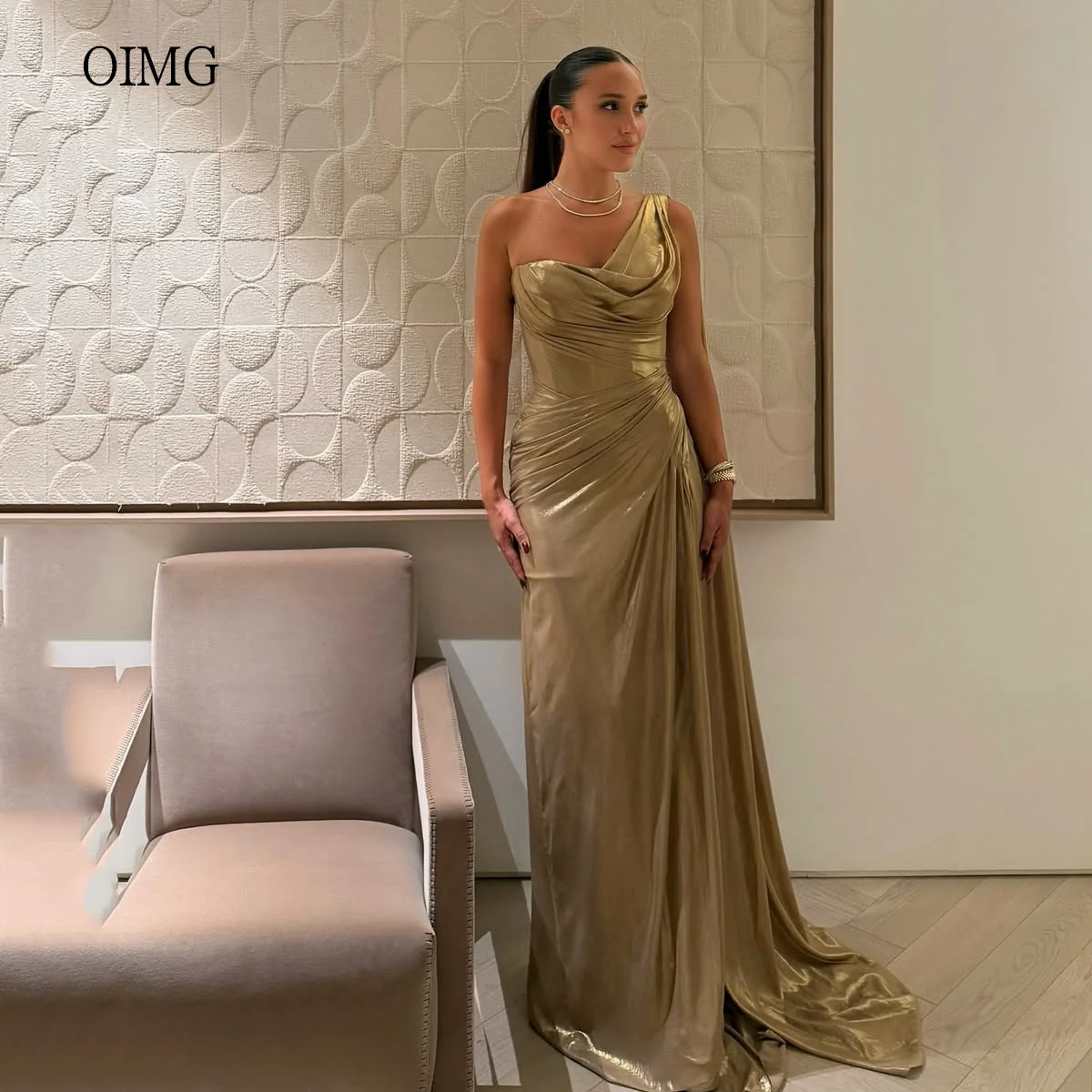 OIMG Trendy Gold One Shoulder Mermaid Prom Gowns Smooth Backless Pleated Formal Party Gown Floor Length Evening Dress Customized 
OIMG Trendy Gold One Shoulder Mermaid Prom Gowns Smooth Backless Pleated Formal Party Gown Floor Length Evening Dress Customized