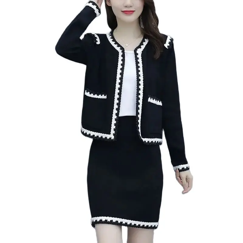 Sets Fat MM Sweater 2022 Autumn Winter New Fashion Women Temperament Small Fragrance Fashion Suit Short Skirt Two-piece Sets
Sets Fat MM Sweater 2022 Autumn Winter New Fashion Women Temperament Small Fragrance Fashion Suit Short Skirt Two-piece Sets