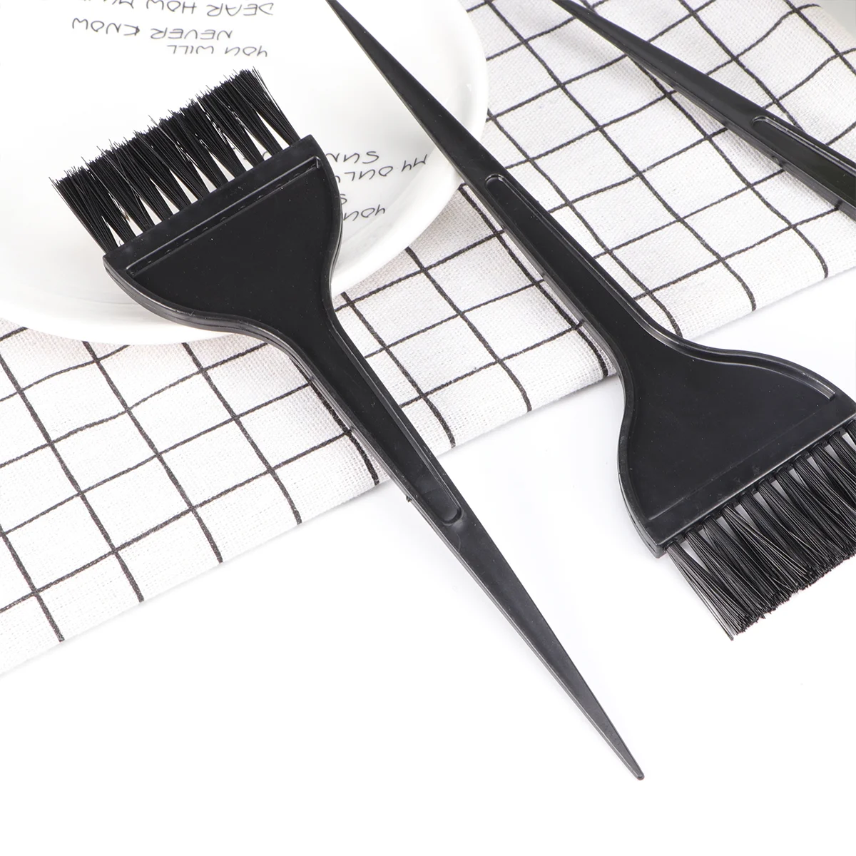 12 Pcs Long Handle Hair Brush Dye Applicator Highlight Treatment Salon Tint Tinting Tool Coloring Set
12 Pcs Long Handle Hair Brush Dye Applicator Highlight Treatment Salon Tint Tinting Tool Coloring Set