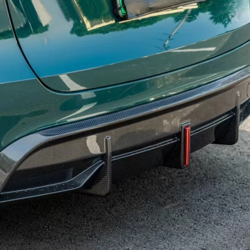 For Model Y Upgrades Carbon Fiber Front Lip, Rear Lip, Side Skirts, Wheel Arches, Suitable for 21-24 Model Y Models
For Model Y Upgrades Carbon Fiber Front Lip, Rear Lip, Side Skirts, Wheel Arches, Suitable for 21-24 Model Y Models