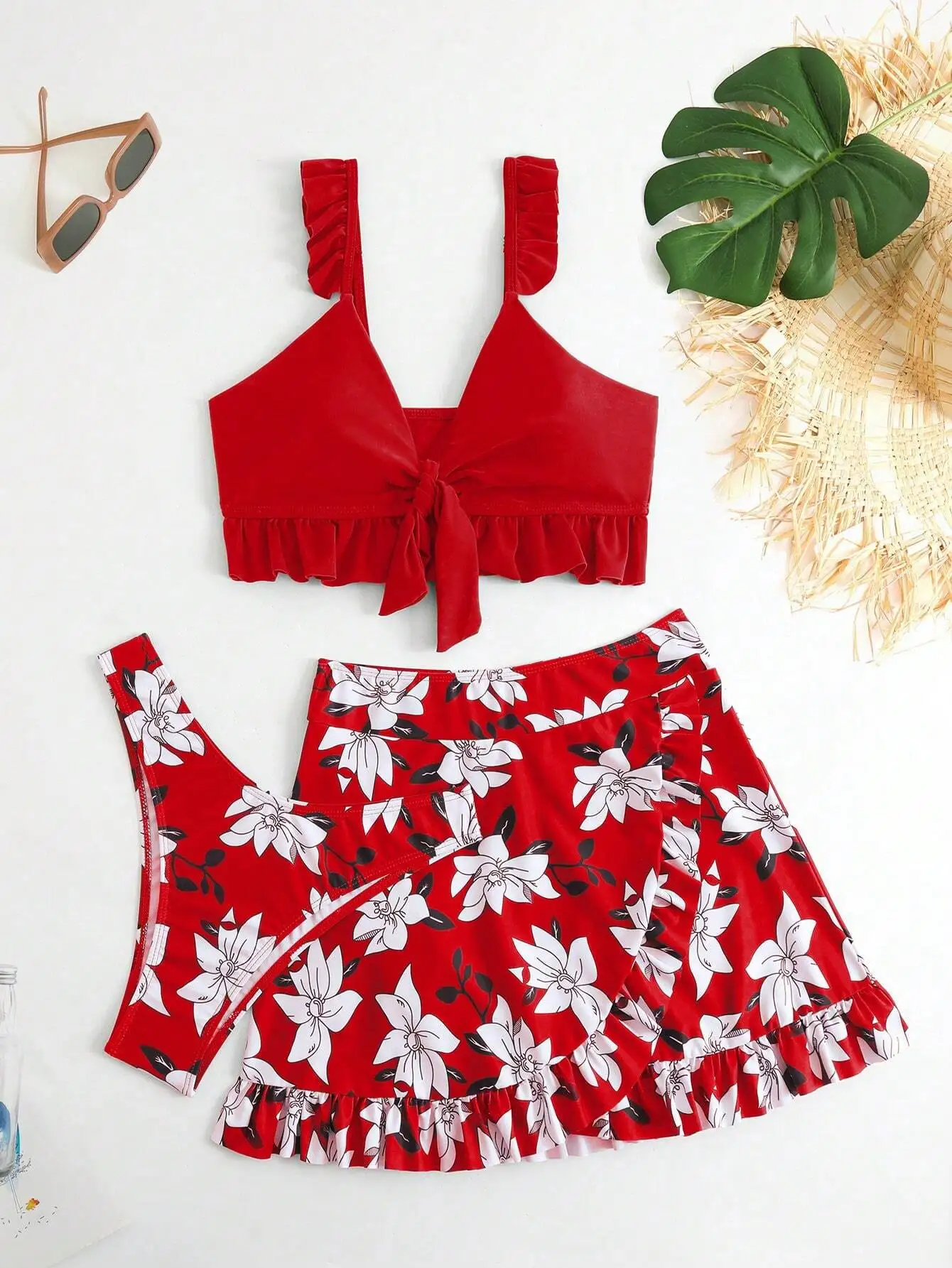 Red Floral Print Ruffled Tankini Swimsuit Set For Women
Red Floral Print Ruffled Tankini Swimsuit Set For Women