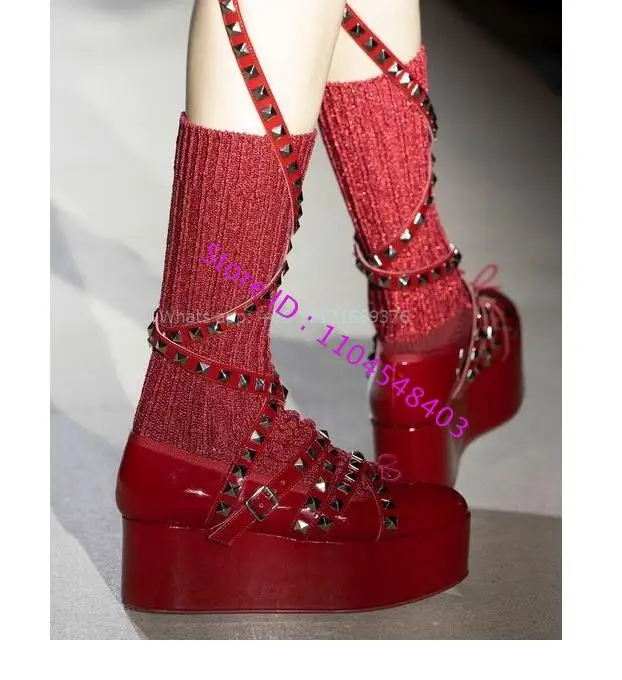 Fashion Red Platform High Heel Rivets Shoes Lady Leather Design Strappy Round Toe Sandals Wedding Women Buckle Platform Shoes
Fashion Red Platform High Heel Rivets Shoes Lady Leather Design Strappy Round Toe Sandals Wedding Women Buckle Platform Shoes