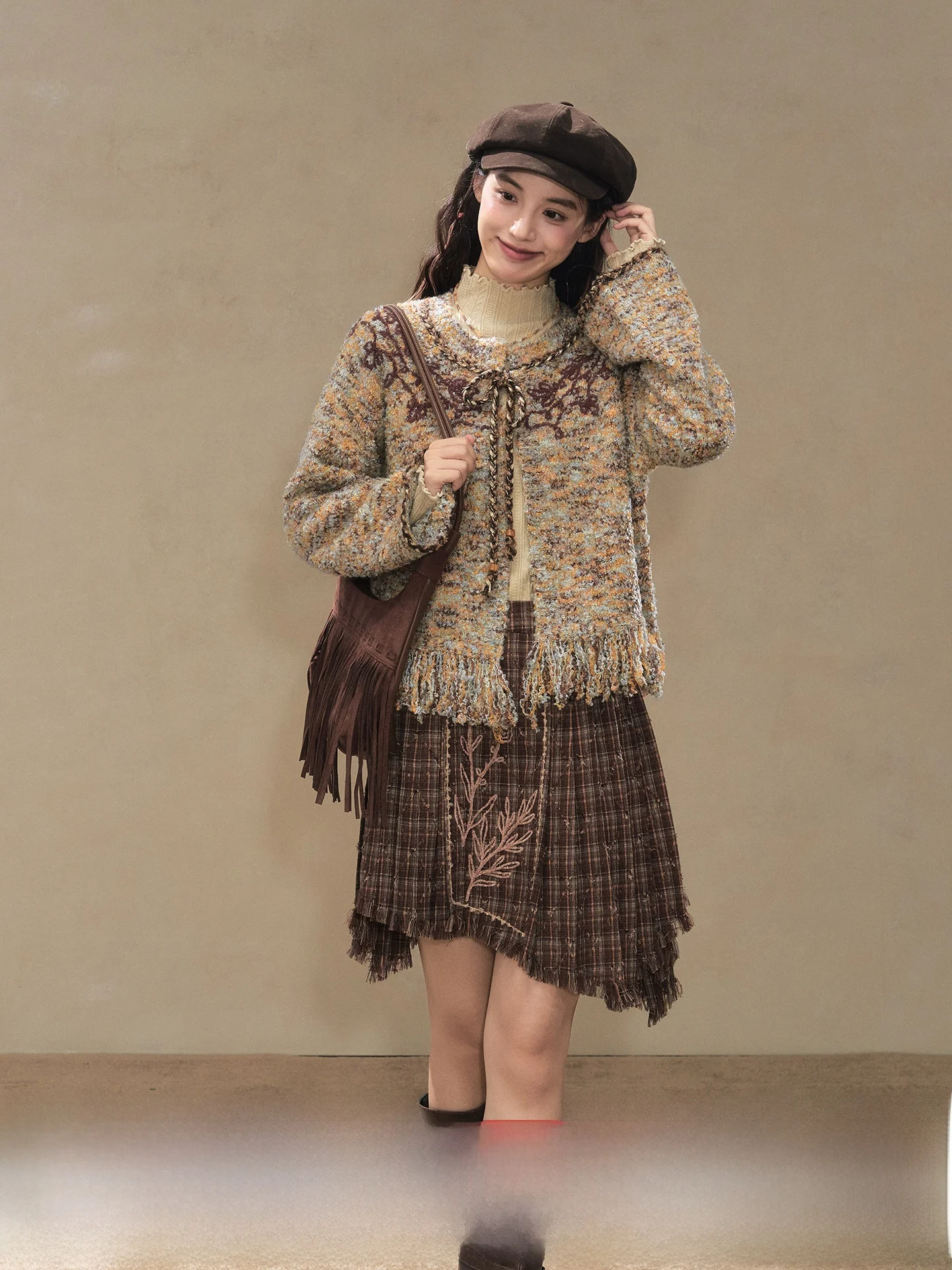 Женский комплект: вязаный кардиган-русалка и асимметричная короткая юбка July Evening Original Autumn Tonal Sonata
Женский комплект: вязаный кардиган-русалка и асимметричная короткая юбка July Evening Original Autumn Tonal Sonata