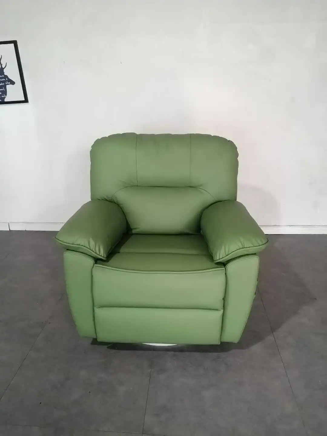 Synthetic Leather Metal Frame Modern Cinema Recliner Chair High-End Electric Massage Extendable Home Theater Laptop Table
Synthetic Leather Metal Frame Modern Cinema Recliner Chair High-End Electric Massage Extendable Home Theater Laptop Table