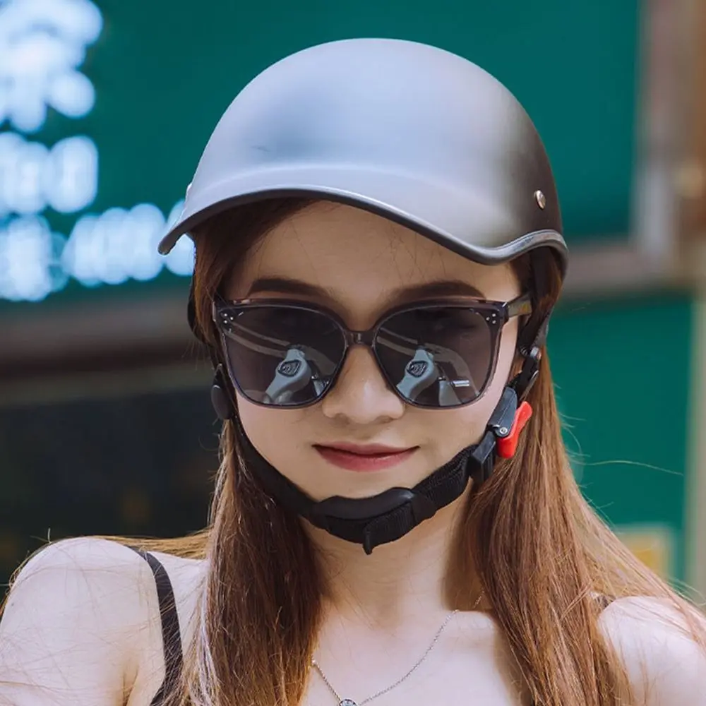 1Pcs Electric Cycling Electric Bicycle Helmets with Adjustable Strap Universal Safety Helmet Baseball Cap Hat
1Pcs Electric Cycling Electric Bicycle Helmets with Adjustable Strap Universal Safety Helmet Baseball Cap Hat