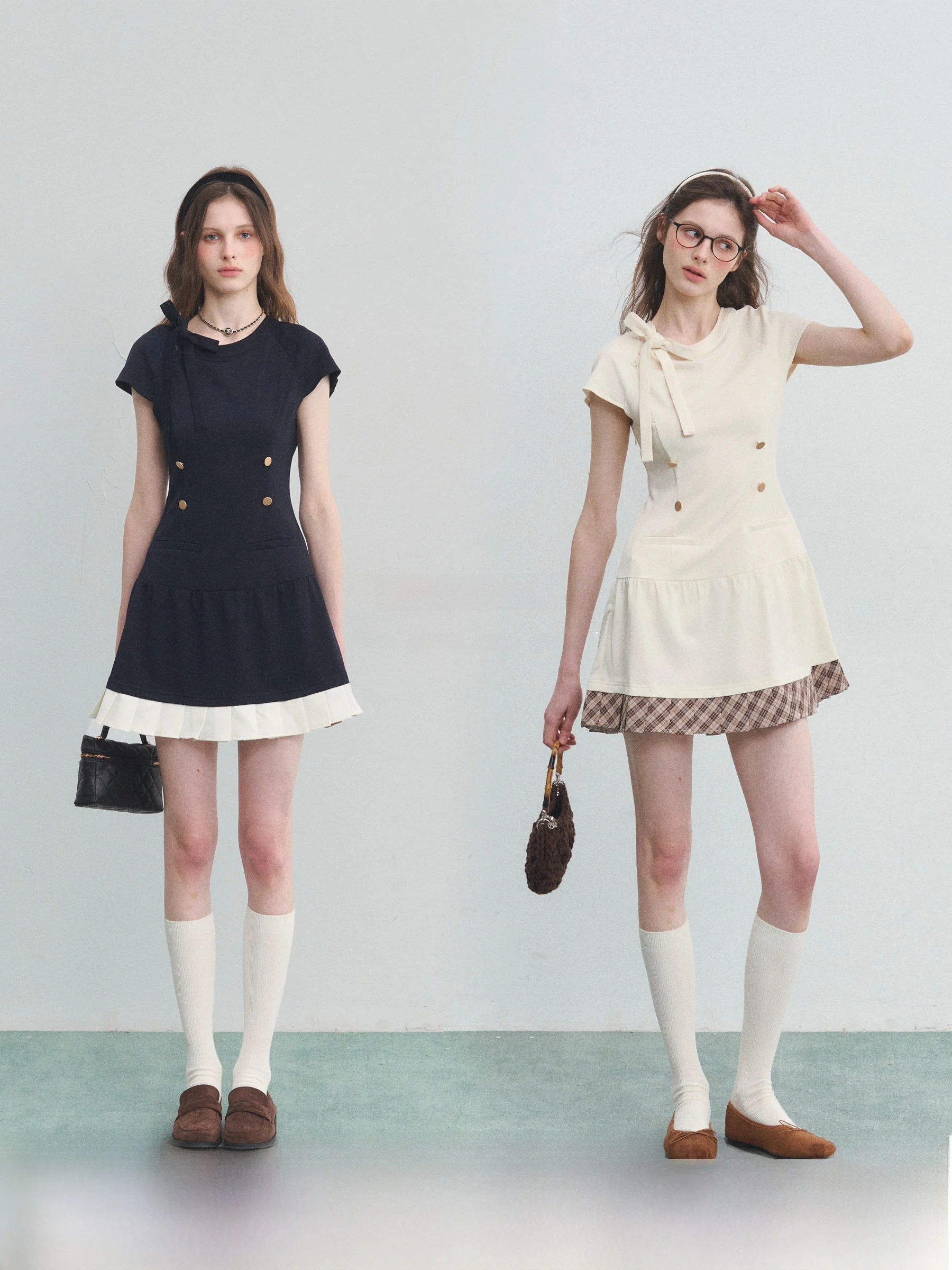 SPEAR YOUTH Casual Style Short Sleeve Waist Cinched Dress with Double Row Buttons And Belted Splice Design for Ladies Workwear
SPEAR YOUTH Casual Style Short Sleeve Waist Cinched Dress with Double Row Buttons And Belted Splice Design for Ladies Workwear
