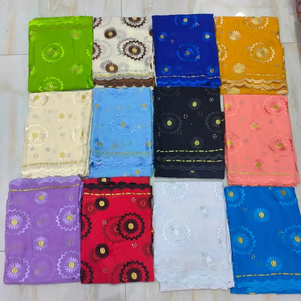 New 2026 Dubai Style African Cotton Hijab Pashmina Large Embroidered Shawl for Muslim Women Turban Headscarf Fashionable Islami
New 2026 Dubai Style African Cotton Hijab Pashmina Large Embroidered Shawl for Muslim Women Turban Headscarf Fashionable Islami