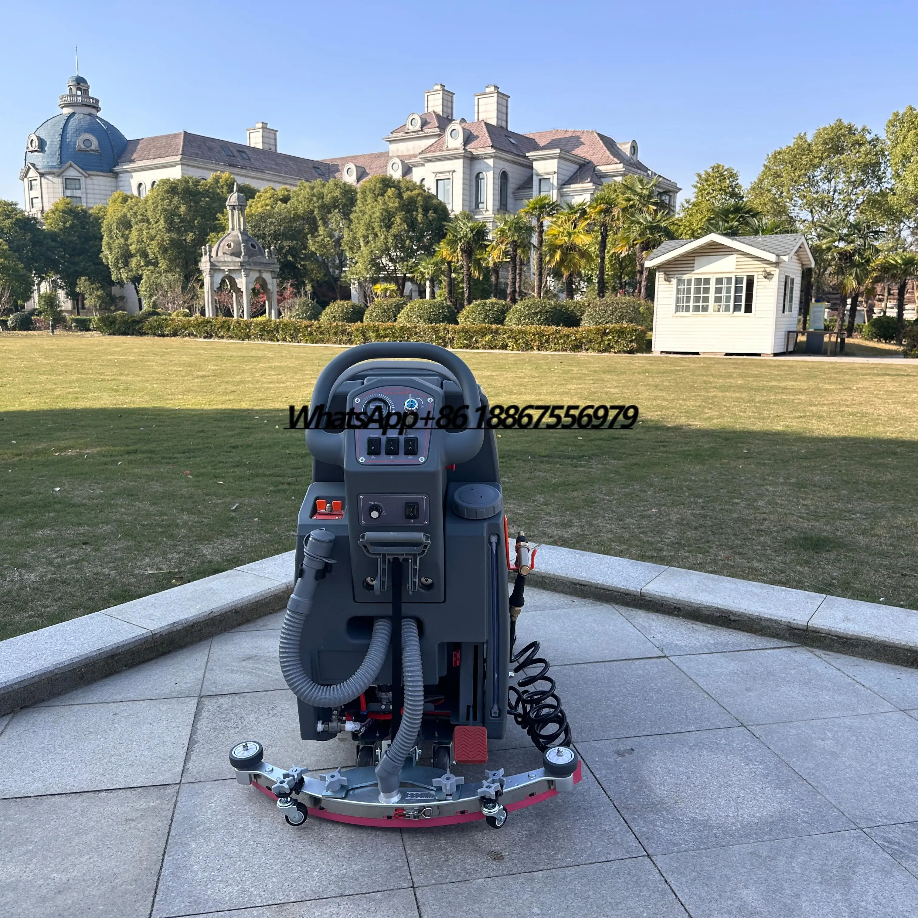 Industrial 20 Inch Cleaning Machines Hard Floor Washing Machines and Dryers Walk Behind Self Propelled Floor Scrubber
Industrial 20 Inch Cleaning Machines Hard Floor Washing Machines and Dryers Walk Behind Self Propelled Floor Scrubber