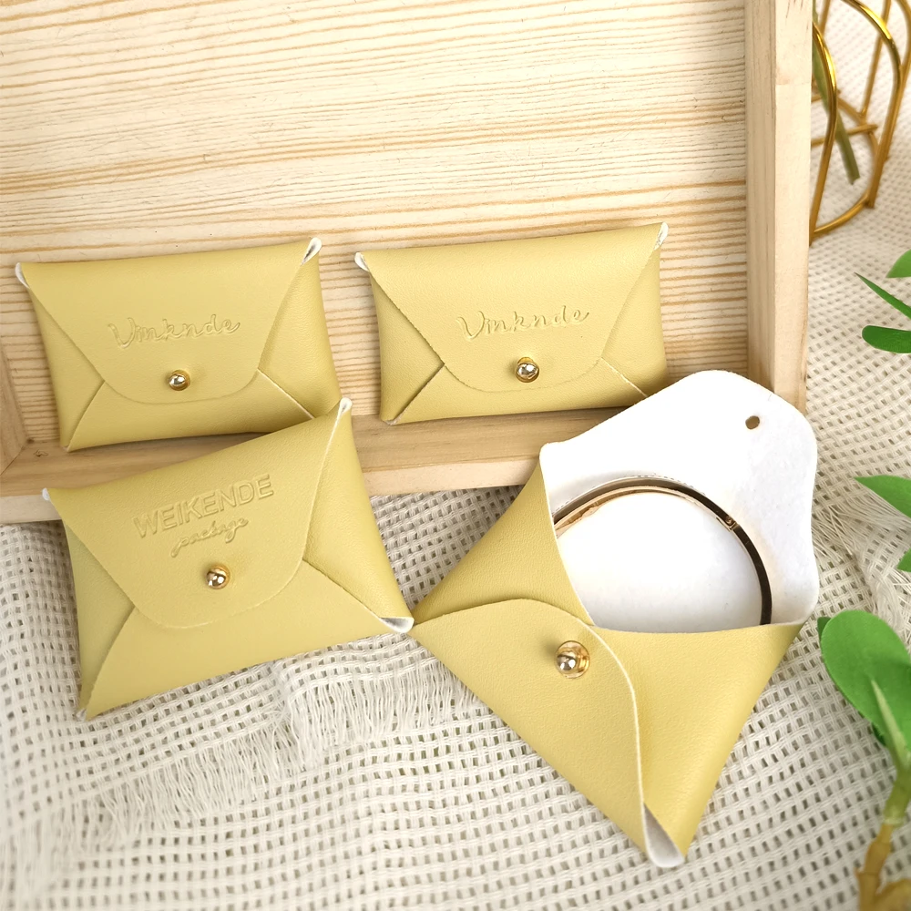 PU Leather Coin Pouch Custom Logo Holder Mini Snap Pocket Wallet for Men Women Brand Design Jewelry Storage Bags Wedding Gift
PU Leather Coin Pouch Custom Logo Holder Mini Snap Pocket Wallet for Men Women Brand Design Jewelry Storage Bags Wedding Gift