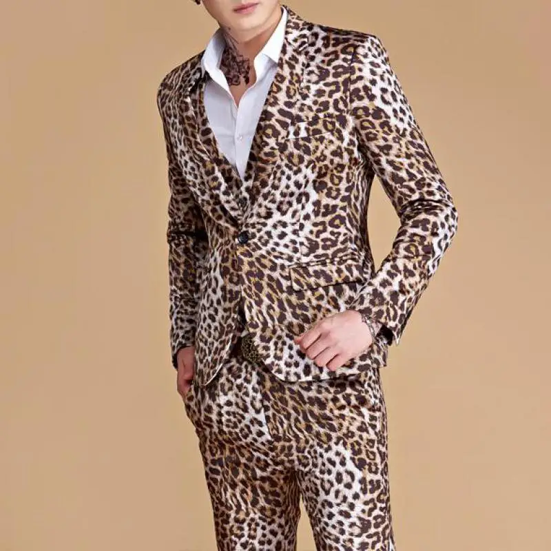 Mens Leopard Printed Suits Party Wear Social Night Club Outfit Korean Slim Fit Blazer Pants 2 Pcs Set Performance Dj Jacket Show
Mens Leopard Printed Suits Party Wear Social Night Club Outfit Korean Slim Fit Blazer Pants 2 Pcs Set Performance Dj Jacket Show