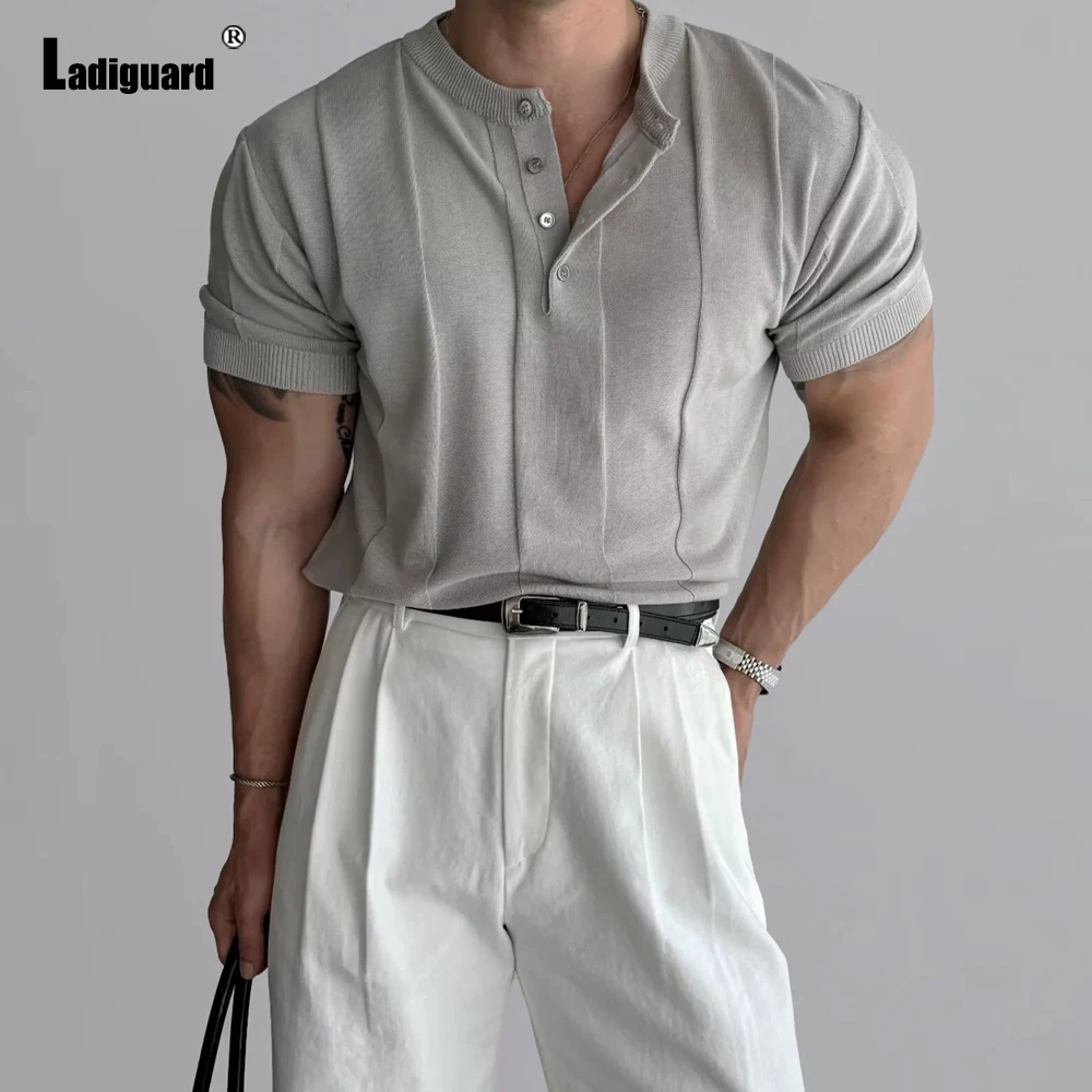 2025 Men's Henry Collar Knitting T-shirt Men Short Sleeve Fashion Basic Tops New Summer Casual Skinny Pullovers Men Streetwear
2025 Men's Henry Collar Knitting T-shirt Men Short Sleeve Fashion Basic Tops New Summer Casual Skinny Pullovers Men Streetwear