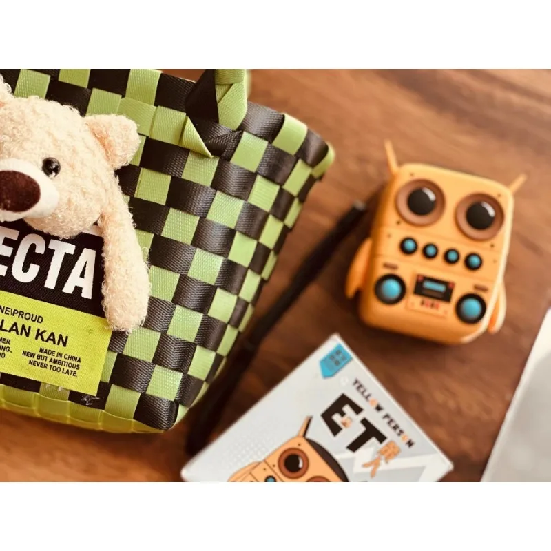 Compact Cute Mini Bluetooth Speaker Desktop Decoration Support TF Card FM Radio TWS Portable Wireless BT Music Player Soundbox
Compact Cute Mini Bluetooth Speaker Desktop Decoration Support TF Card FM Radio TWS Portable Wireless BT Music Player Soundbox
