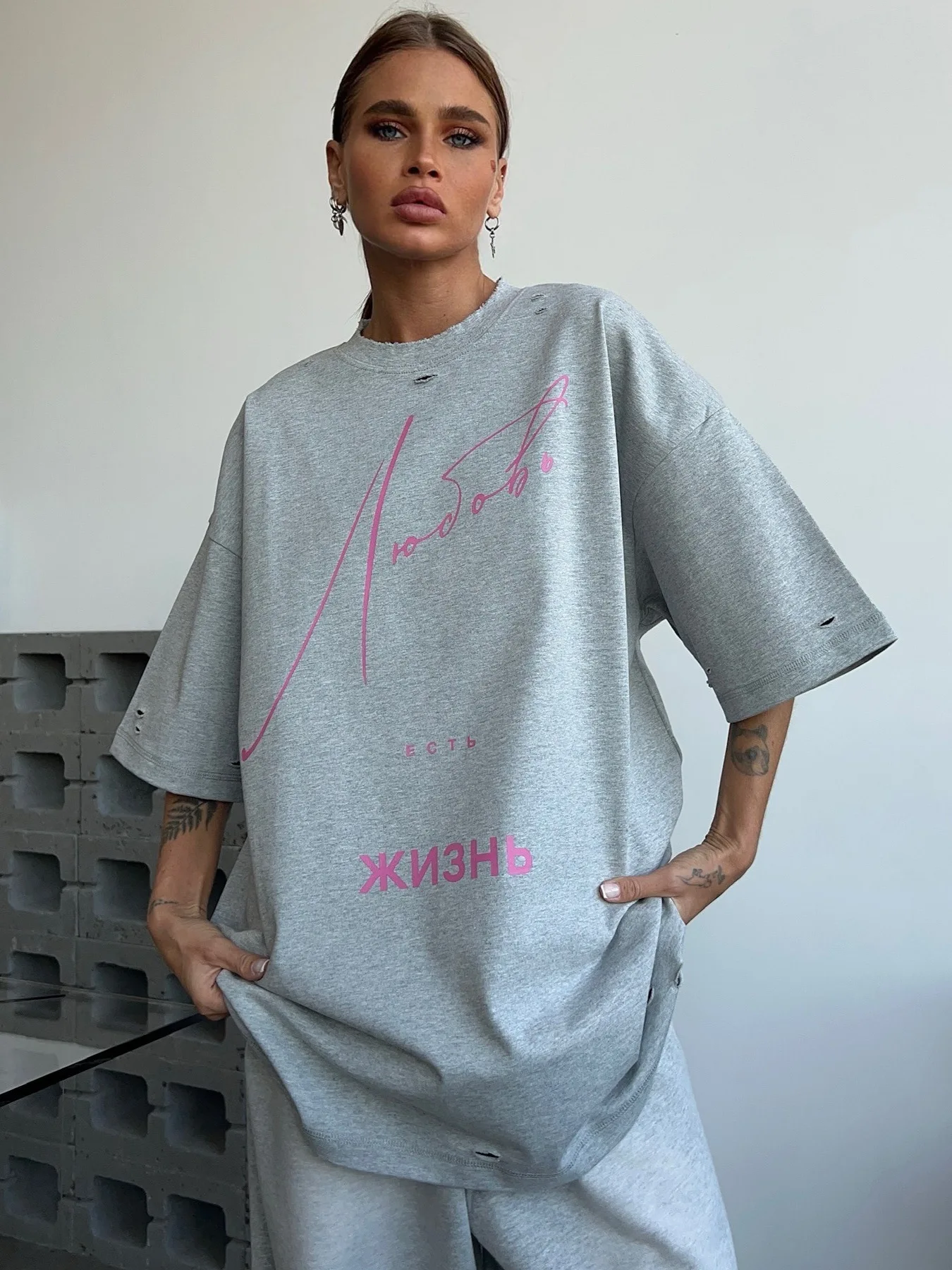 Women‘s Letter Print T-Shirt, Casual Tees, Loose Style 2025, Tees
Women‘s Letter Print T-Shirt, Casual Tees, Loose Style 2025, Tees