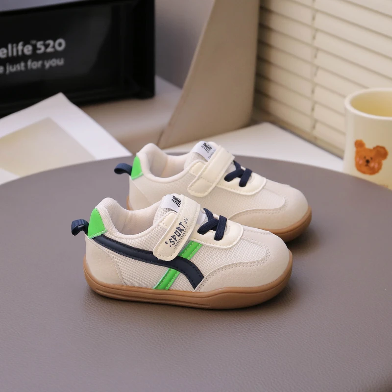 Детские кроссовки в полоску, теннисные туфли, удобные повседневные противоскользящие детские кроссовки на мягкой подошве для девочек и мальчиков
Детские кроссовки в полоску, теннисные туфли, удобные повседневные противоскользящие детские кроссовки на мягкой подошве для девочек и мальчиков