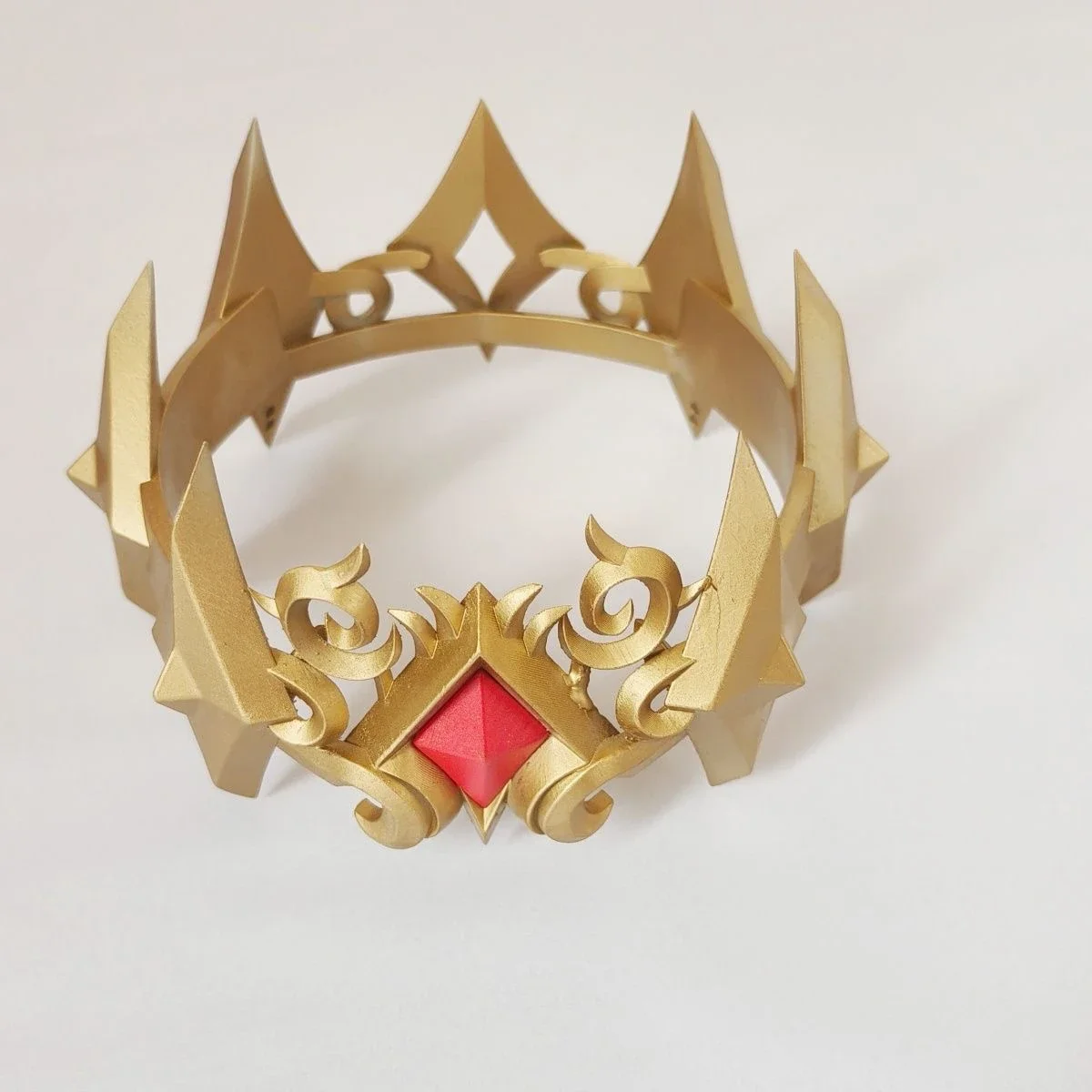Joseph Desaulniers Crown Identity V Cosplay Replica Prop Decoration Character Christmas Fancy Party Costumes Accessories
Joseph Desaulniers Crown Identity V Cosplay Replica Prop Decoration Character Christmas Fancy Party Costumes Accessories