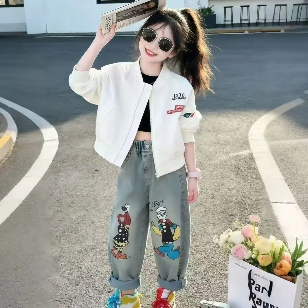 Girls' Spring and Autumn Set 2026 New Children Fashionable Baseball Suit Casual Jeans Two Piece Set Youth Clothing
Girls' Spring and Autumn Set 2026 New Children Fashionable Baseball Suit Casual Jeans Two Piece Set Youth Clothing