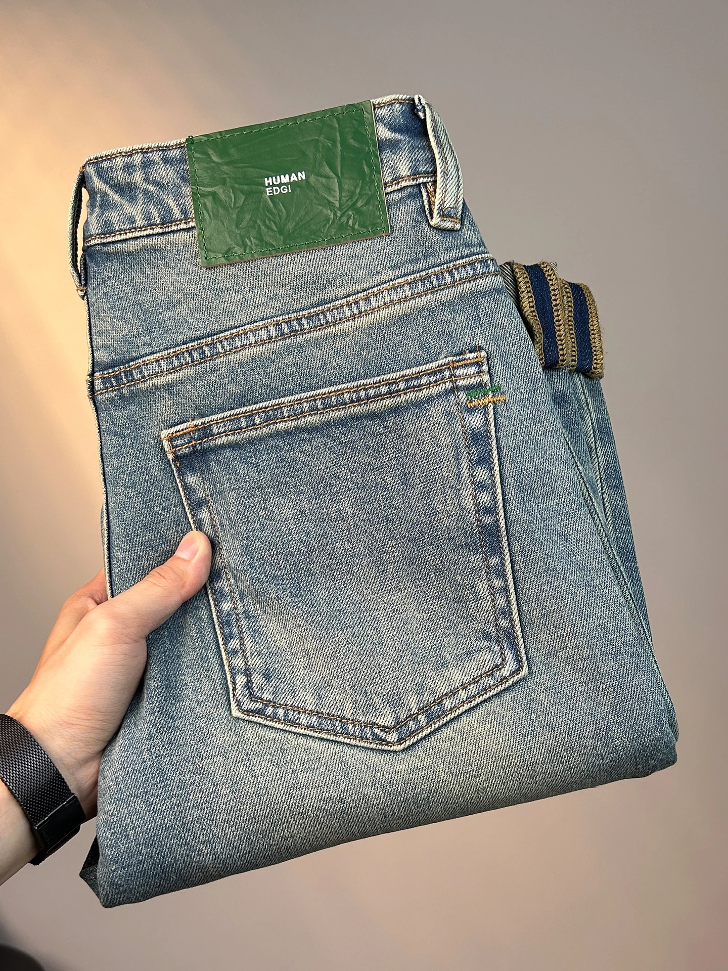 High-End Casual Loose Men's Jeans Trendy Straight Leg Spring Summer Comfortable Retro Blue Washed Elastic Cotton Denim
High-End Casual Loose Men's Jeans Trendy Straight Leg Spring Summer Comfortable Retro Blue Washed Elastic Cotton Denim