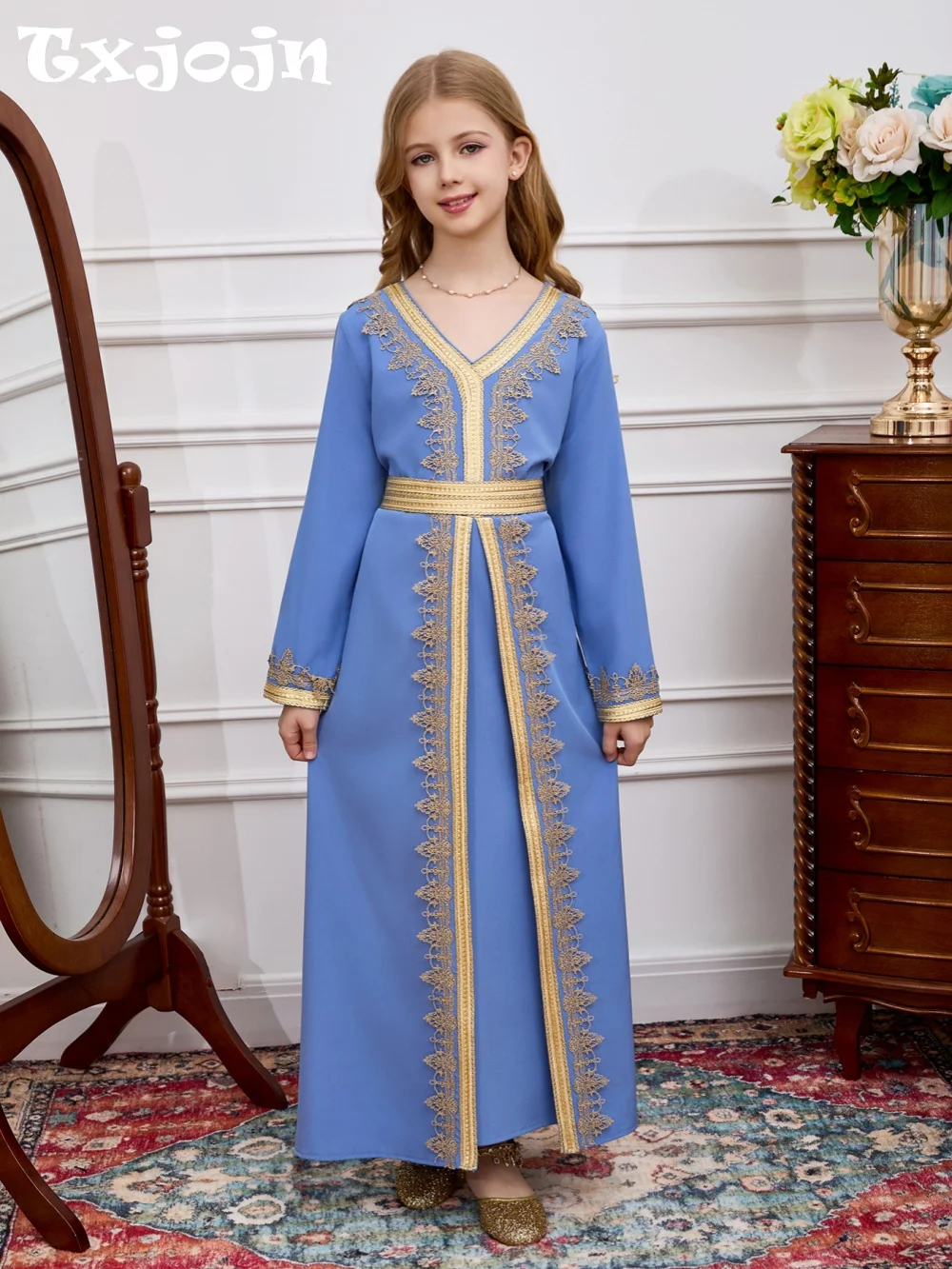 Girls Blue Muslim Dress Gold Lace Embroidered Abaya Kids Eid Party Long Robe Moroccan Kaftan Kids V Neck Prayer Gown with Belt
Girls Blue Muslim Dress Gold Lace Embroidered Abaya Kids Eid Party Long Robe Moroccan Kaftan Kids V Neck Prayer Gown with Belt