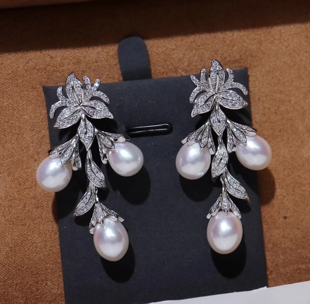 New high-quality pearl earrings AAAA8-10mm natural South Sea pearl grape vine pearl earrings 925s
New high-quality pearl earrings AAAA8-10mm natural South Sea pearl grape vine pearl earrings 925s
