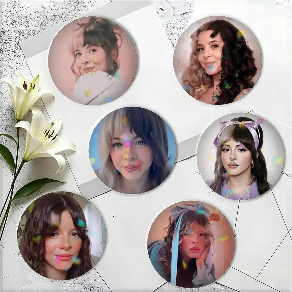 Singer Melanie M-Martinez 25mm 32mm 44mm 58mm 75mm Brooches Badges Pins for Accessories Gift
Singer Melanie M-Martinez 25mm 32mm 44mm 58mm 75mm Brooches Badges Pins for Accessories Gift