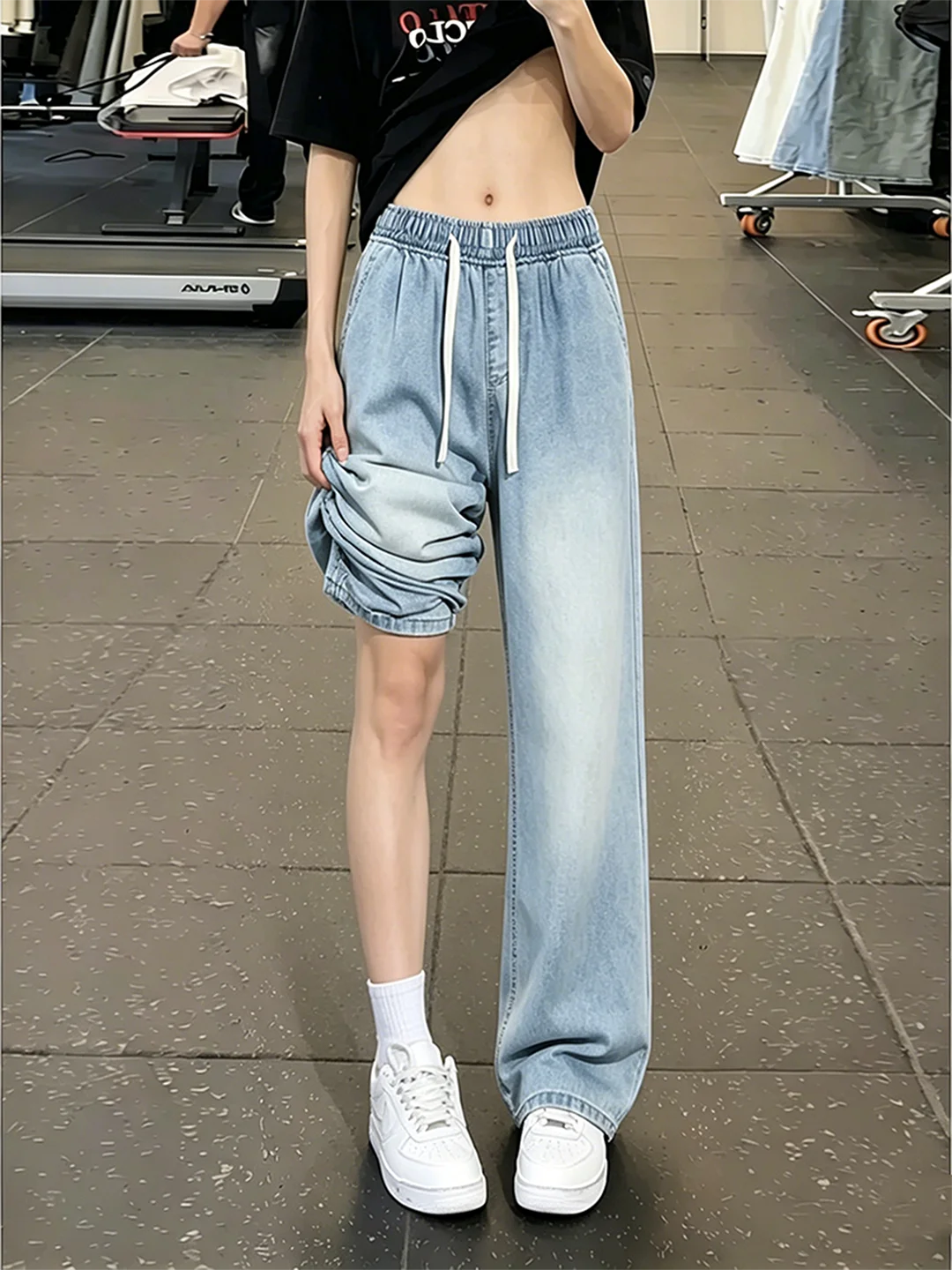 Light Blue Men's Summer Thin Waist Corduroy Straight Leg Ice Silk Jeans Loose Fit Youthful Style Casual Wear Resistant Wear
Light Blue Men's Summer Thin Waist Corduroy Straight Leg Ice Silk Jeans Loose Fit Youthful Style Casual Wear Resistant Wear