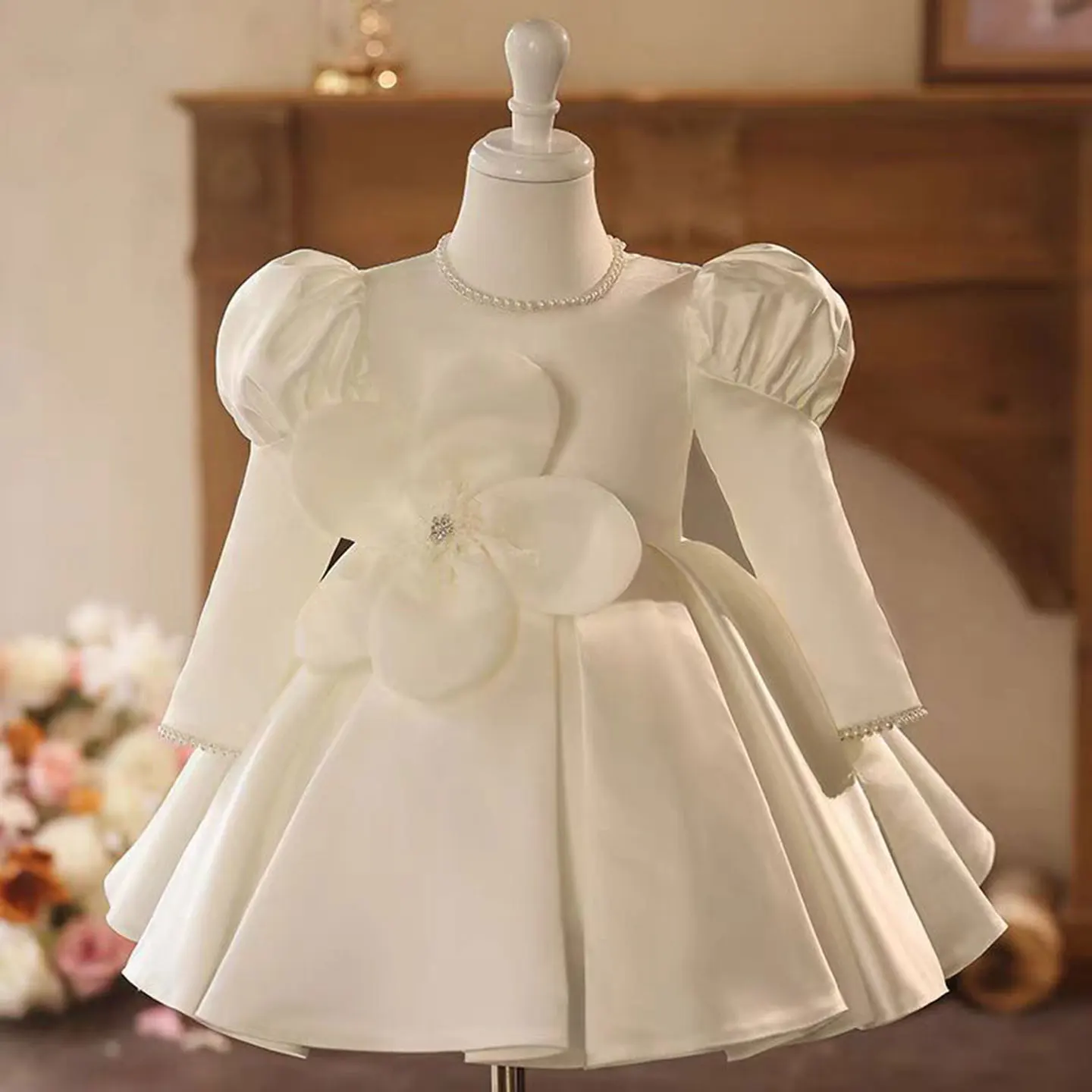 Dreamy Vow Charming White Baby Girl Dress 3D Flowers Long Sleeves Stain for Kids Birthday Party First Communion Ball Gown J496
Dreamy Vow Charming White Baby Girl Dress 3D Flowers Long Sleeves Stain for Kids Birthday Party First Communion Ball Gown J496