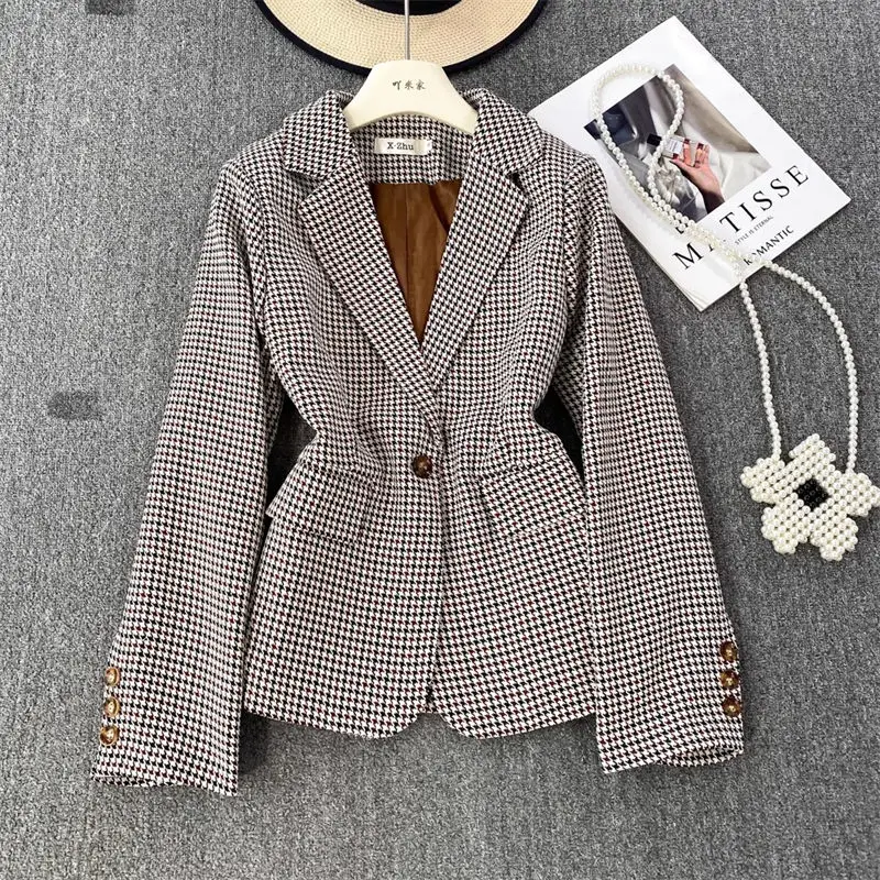 Casual Plaid Suit Coat Women's Autumn And Winter New Korean Version Loose Versatile Vintage Blazer Suit Top Z2630
Casual Plaid Suit Coat Women's Autumn And Winter New Korean Version Loose Versatile Vintage Blazer Suit Top Z2630