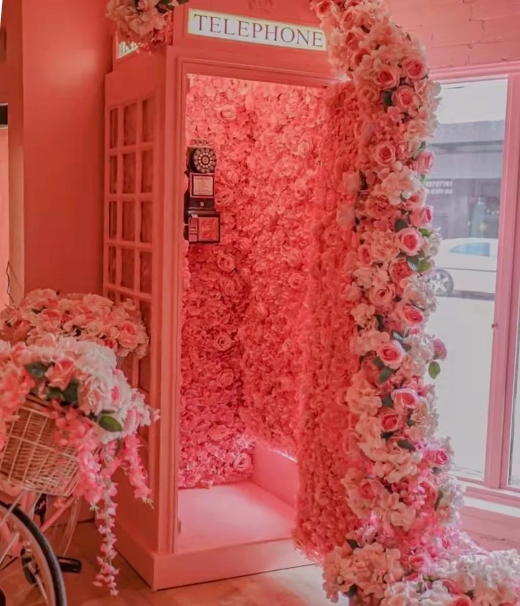 Customize Commercial Window Display Red Telephone Booth Pink Telephone Booth Wedding Decoration
Customize Commercial Window Display Red Telephone Booth Pink Telephone Booth Wedding Decoration