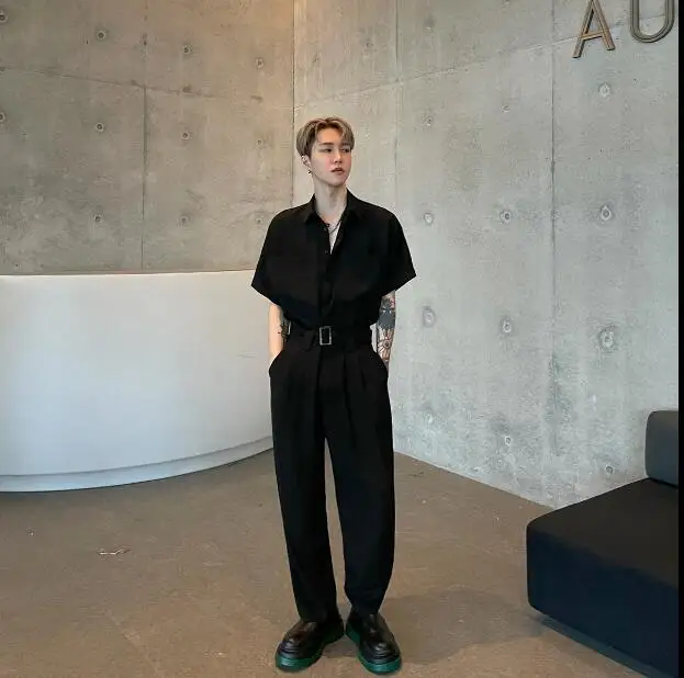 Men's clothing 2023 new summer trendy hairstylist work suit jumpsuit men's personalized simple casual jumpsuit
Men's clothing 2023 new summer trendy hairstylist work suit jumpsuit men's personalized simple casual jumpsuit