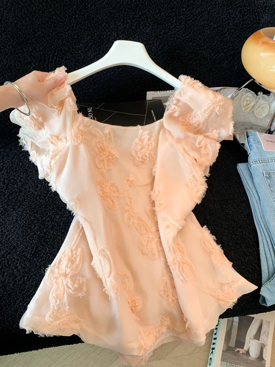 Gentle Wind 3D Flower Short Sleeve Women's Shirt Summer Korean Style Square Collar Unique Top Not Repeating Pattern Fashionab...
Gentle Wind 3D Flower Short Sleeve Women's Shirt Summer Korean Style Square Collar Unique Top Not Repeating Pattern Fashionab...