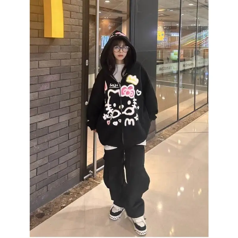 Толстовка-кардиган Sanrio Hello Kitty из плотного хлопка с капюшоном на молнии для девочек, осенняя, свободного кроя, в стиле кэжуал
Толстовка-кардиган Sanrio Hello Kitty из плотного хлопка с капюшоном на молнии для девочек, осенняя, свободного кроя, в стиле кэжуал