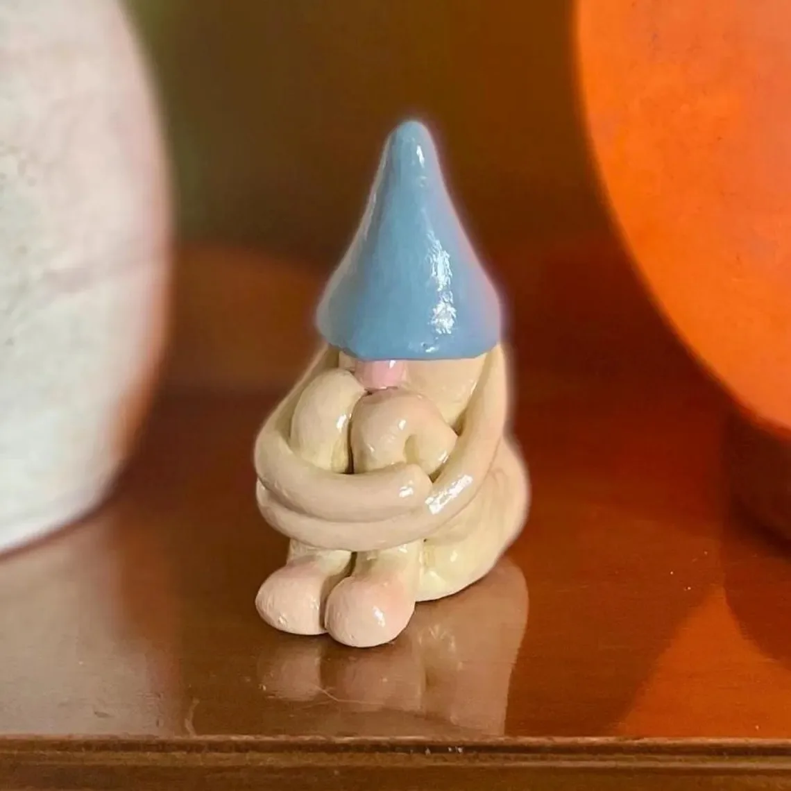 Resin Miserable Dwarf Cartoon Figure Home Decor Miniature Collectible Statue Desktop Ornament 
Resin Miserable Dwarf Cartoon Figure Home Decor Miniature Collectible Statue Desktop Ornament