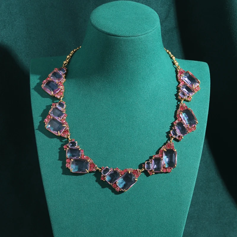 Antique Jewelry Pink Rhinestones Transparent Violet Shaped Rectangular Choker Short Necklaces for Woman Vintage Accessories New
Antique Jewelry Pink Rhinestones Transparent Violet Shaped Rectangular Choker Short Necklaces for Woman Vintage Accessories New