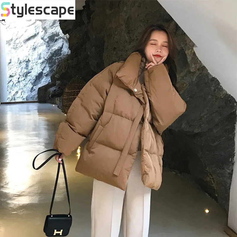 Короткая свободная хлопковая куртка на пуху, женская универсальная хлопковая куртка в студенческом стиле, корейская версия, хлопковая куртка в гонконгском стиле, зимняя новая хлопковая куртка
Короткая свободная хлопковая куртка на пуху, женская универсальная хлопковая куртка в студенческом стиле, корейская версия, хлопковая куртка в гонконгском стиле, зимняя новая хлопковая куртка