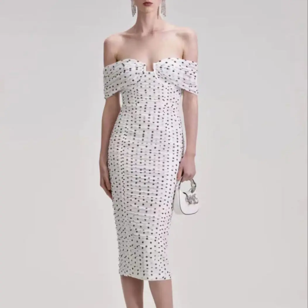 2023 new women's Polka dot printed midi dress slash neck temperament lady midi dress
2023 new women's Polka dot printed midi dress slash neck temperament lady midi dress