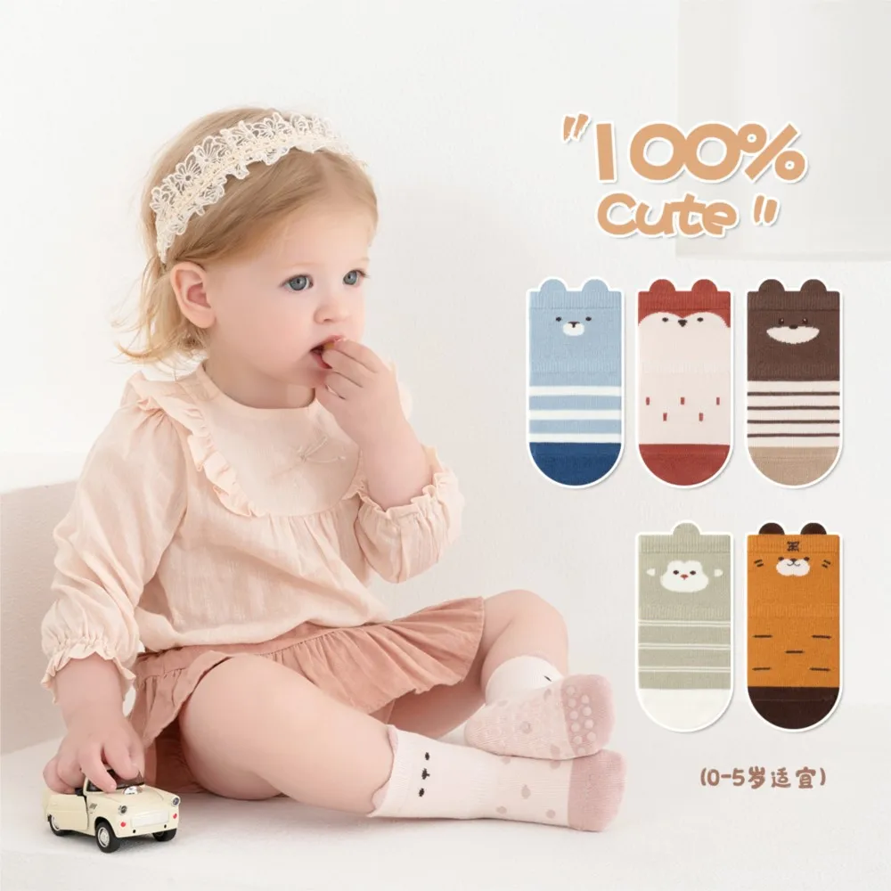 Spring and summer baby socks baby floor socks non-slip toddler cartoon stockings.
Spring and summer baby socks baby floor socks non-slip toddler cartoon stockings.
