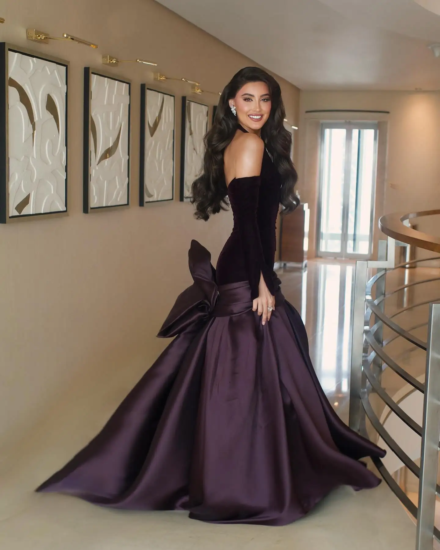 Adeli Customized Elegant Purple Prom Gown Halter Neck Satin Bow Wedding Party Evening Dresses Floor-length Formal Occasion Dress
Adeli Customized Elegant Purple Prom Gown Halter Neck Satin Bow Wedding Party Evening Dresses Floor-length Formal Occasion Dress