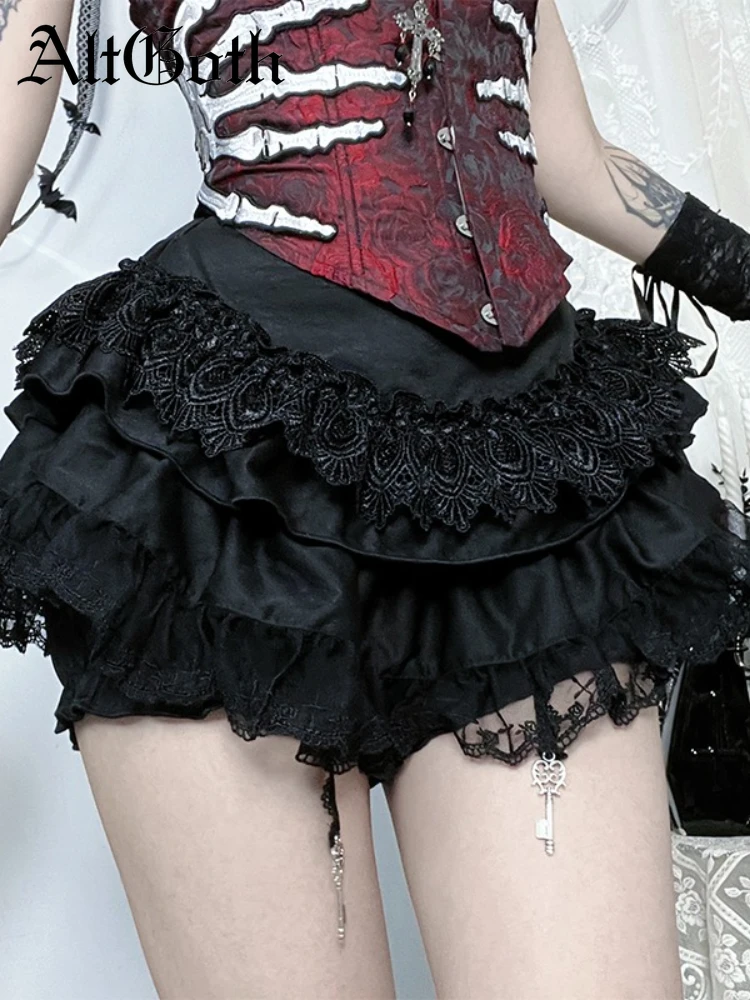 AltGoth Gothic Dark Hotsweet Shorts Women Fairy Grunge Aesthetic Lace Patchwork High Waist Shorts Y2k E-girl Punk Cosplay Shorts
AltGoth Gothic Dark Hotsweet Shorts Women Fairy Grunge Aesthetic Lace Patchwork High Waist Shorts Y2k E-girl Punk Cosplay Shorts