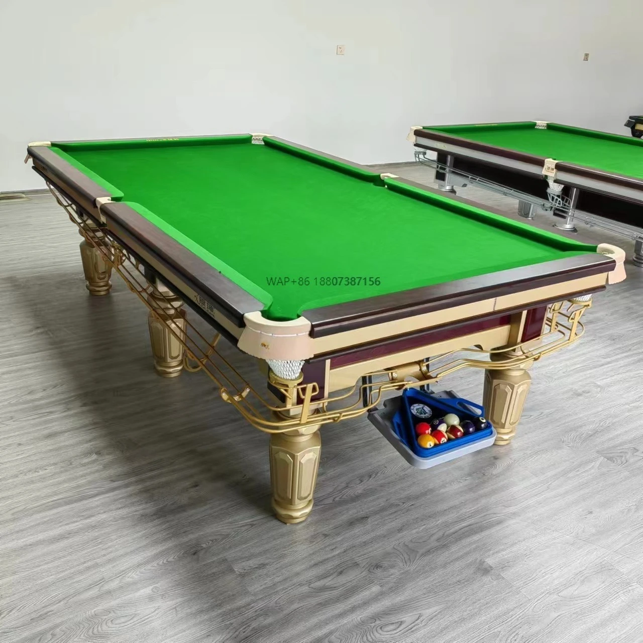 Club Use Chinese Billiards Table High Quality 9ft Snooker Table for Pool Game Play
Club Use Chinese Billiards Table High Quality 9ft Snooker Table for Pool Game Play