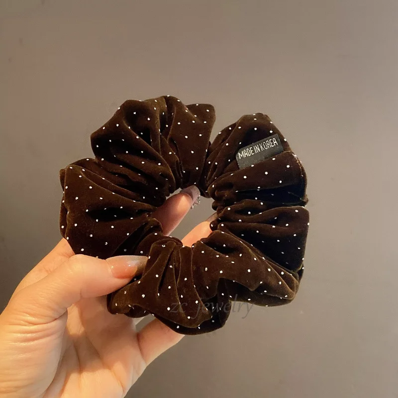 Autumn Winter High-End Korean Style Black Velvet Scrunchie Versatile Practical Ponytail Hair Tie Elegant Retro Hair Accessory fo
Autumn Winter High-End Korean Style Black Velvet Scrunchie Versatile Practical Ponytail Hair Tie Elegant Retro Hair Accessory fo
