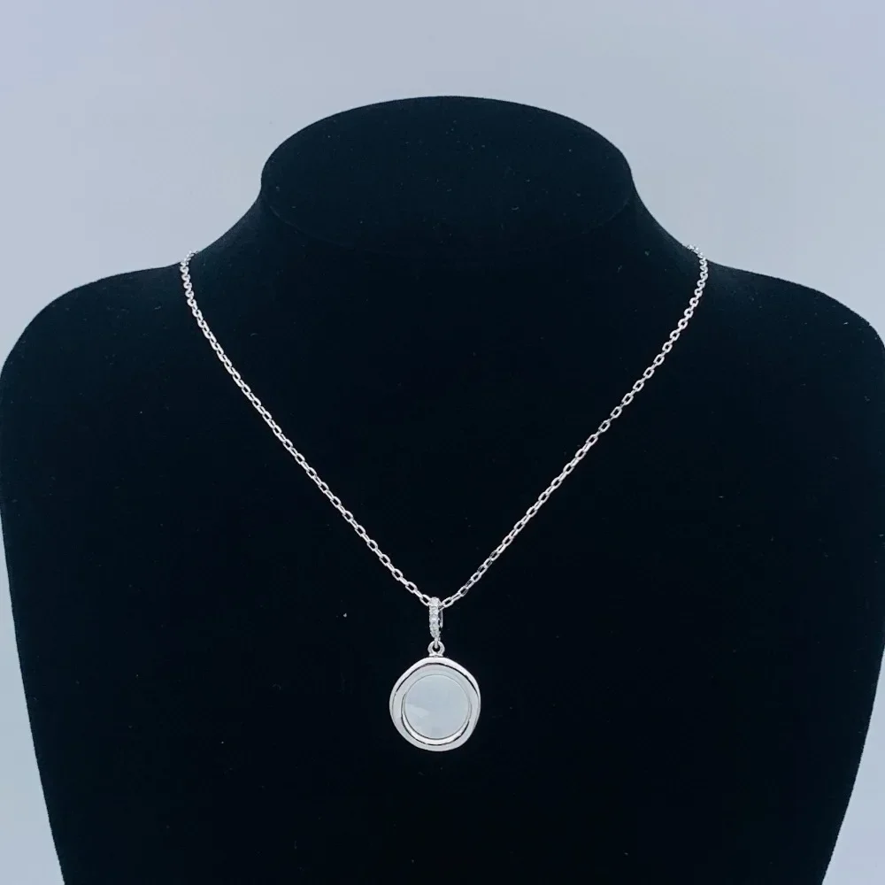 2025 New Fashion Necklace Women's Grape White Iris Sugar Cube Popular Necklace
2025 New Fashion Necklace Women's Grape White Iris Sugar Cube Popular Necklace