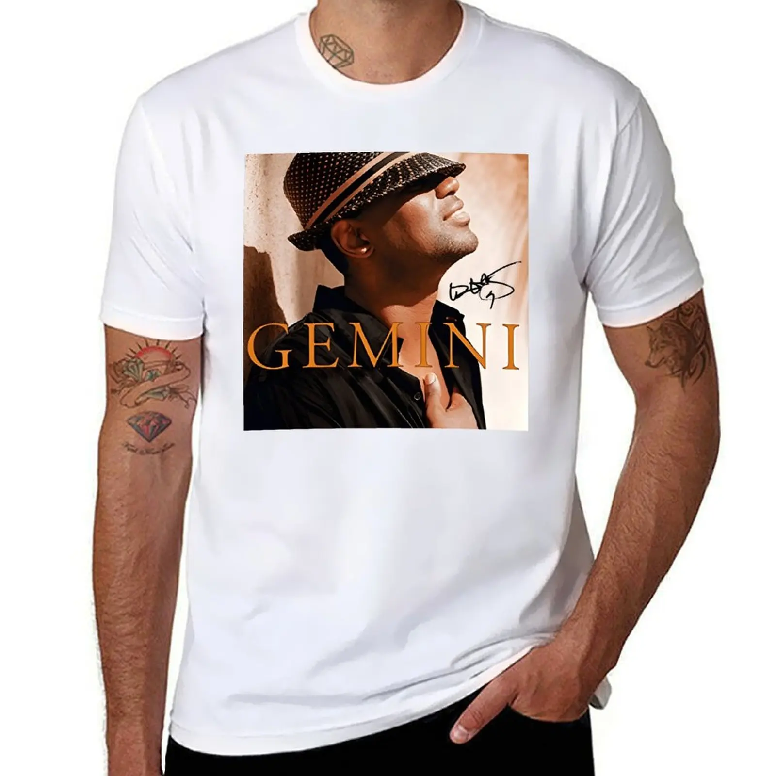 Gemini album boy wearing a face mask T-Shirt Halloween Casual T-Shirt
Gemini album boy wearing a face mask T-Shirt Halloween Casual T-Shirt